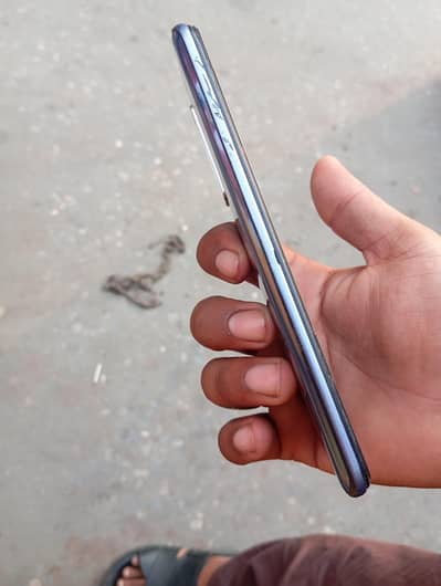 Vivo Y51s