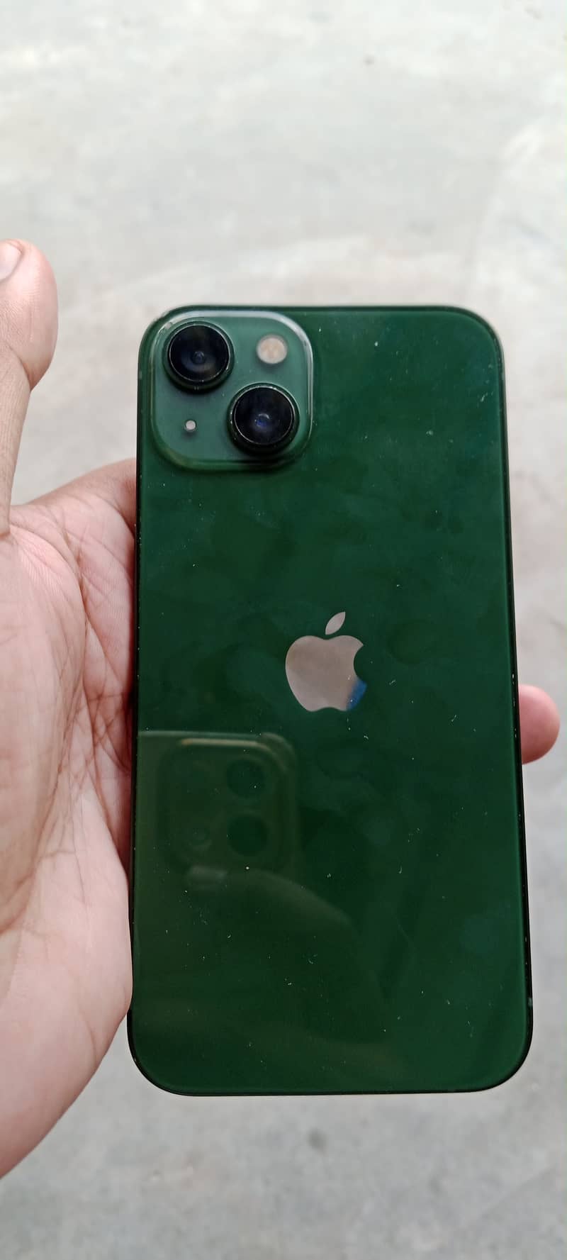 Apple iPhone 13 1