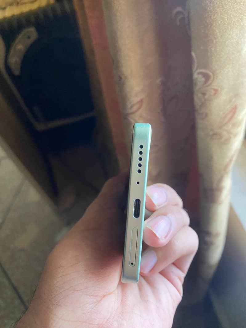 Xiaomi Redmi Note 13 2