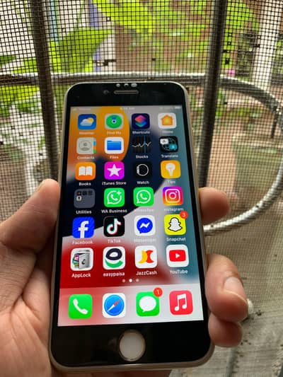 iphone 7, 32Gb, Pta approved, camera zabrdast. 03494346449