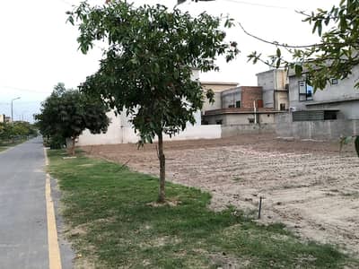 Platinum Block All Dues Clear 10M Residential Plot Available For Sale In Park View City Lahore