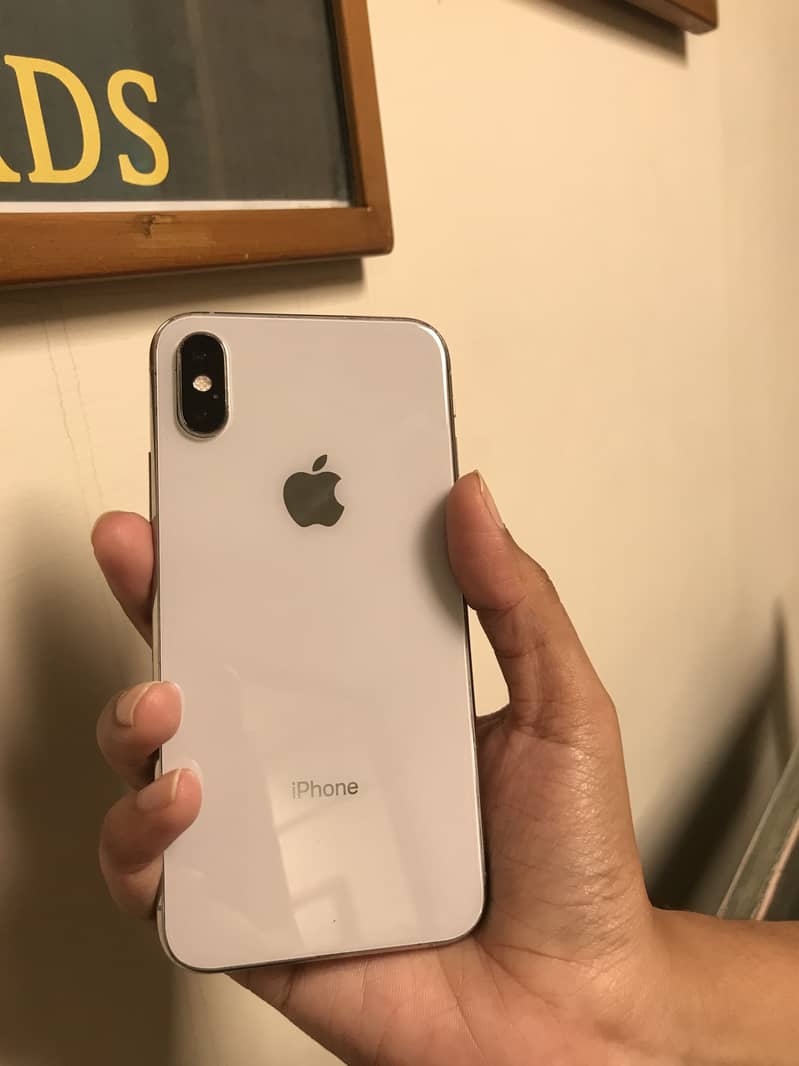 Apple iPhone XS 3