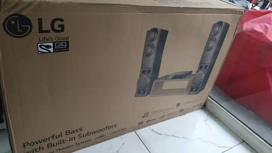 LG HOME THEATRE MODEL 687  1250WATTS