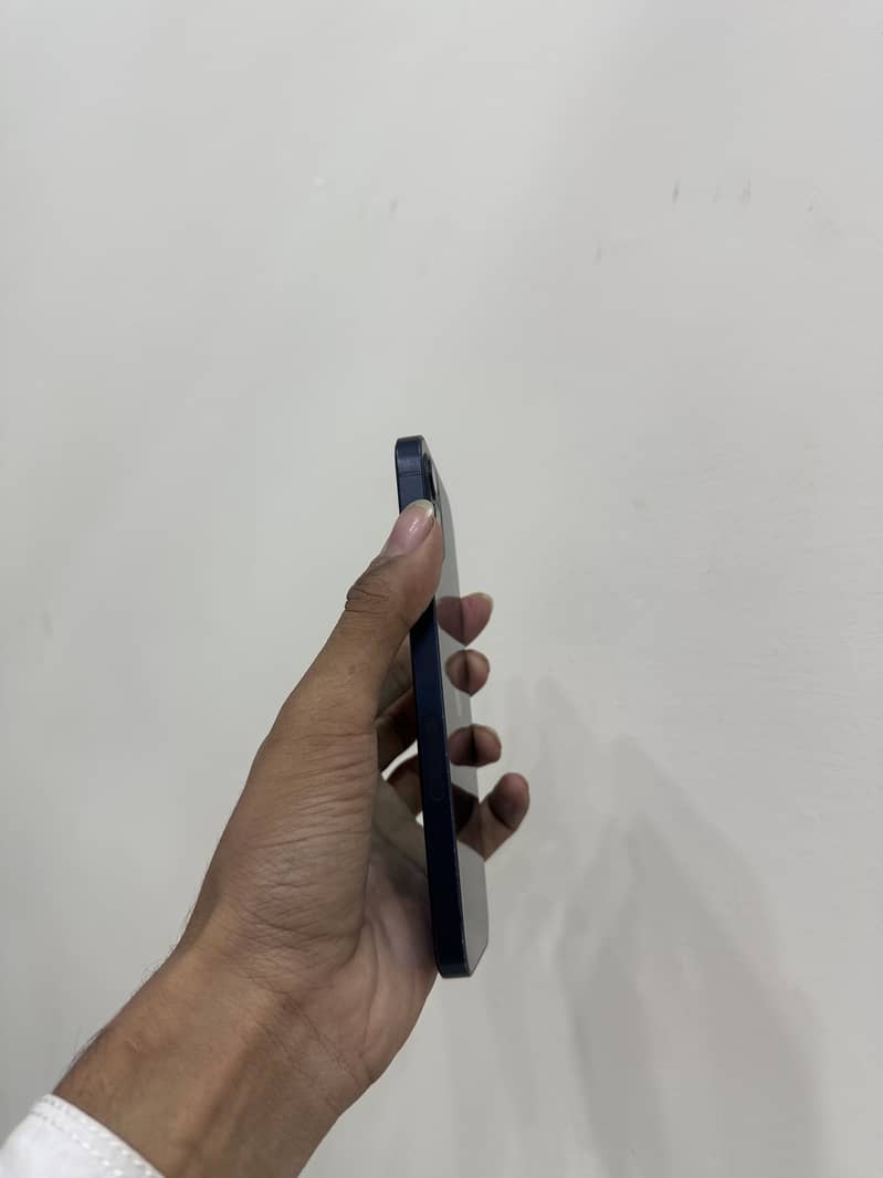 iPhone 12 Jv 1