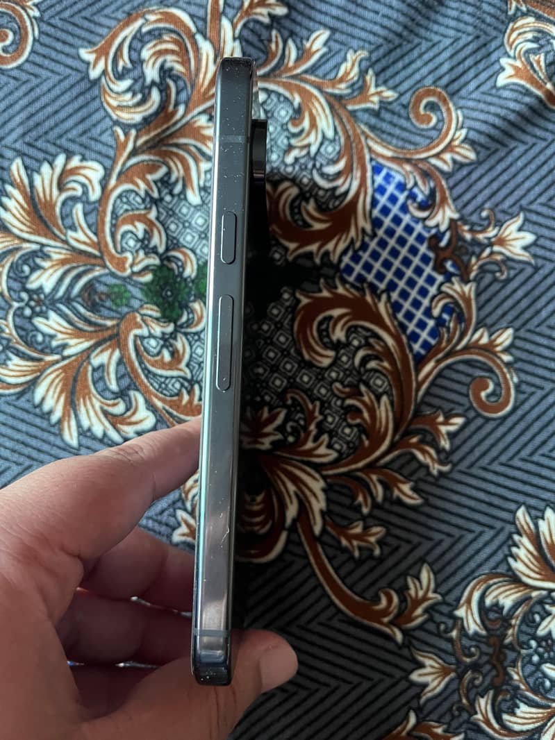 Google Pixel 9 Pro 3