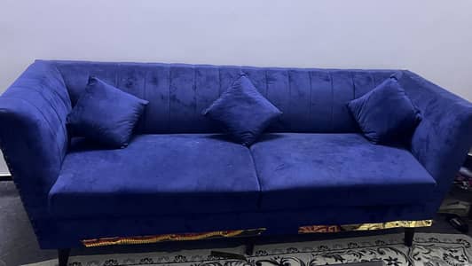 5-Seater Blue Sofa – Good Condition