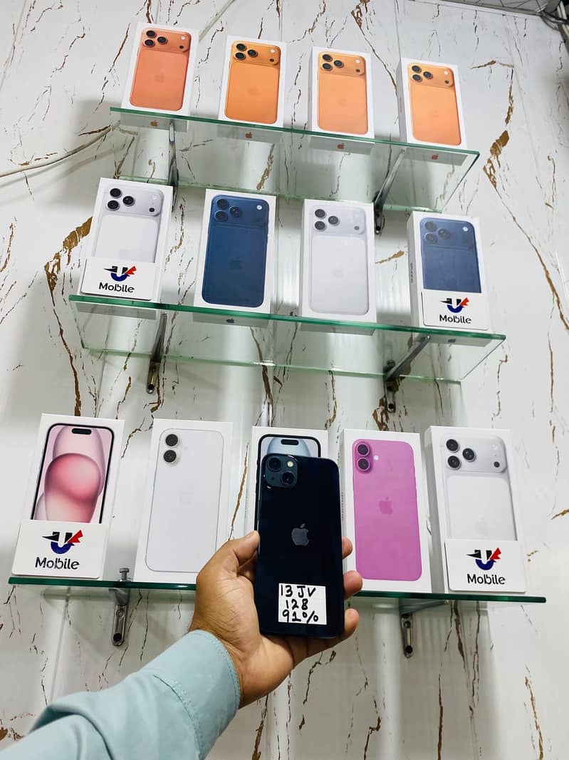 Apple iPhone 13 0