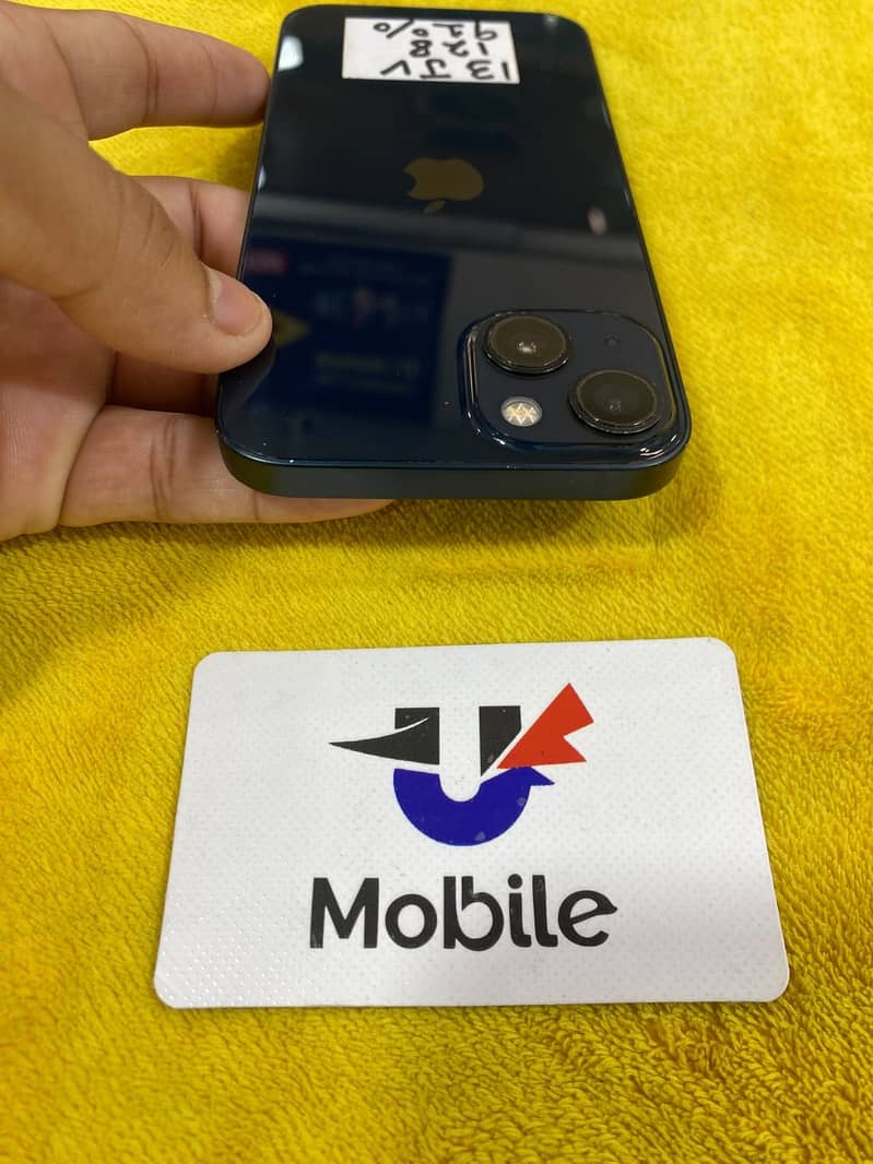 Apple iPhone 13 2