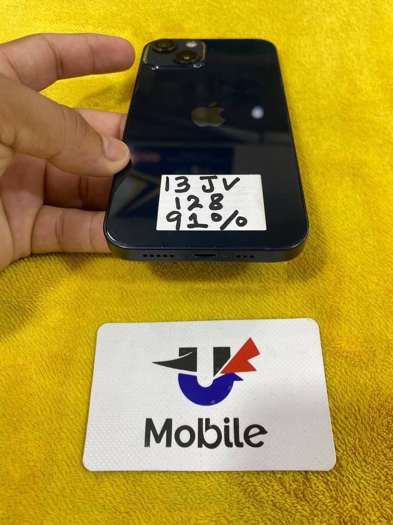 Apple iPhone 13 6
