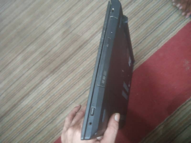 Laptop 0