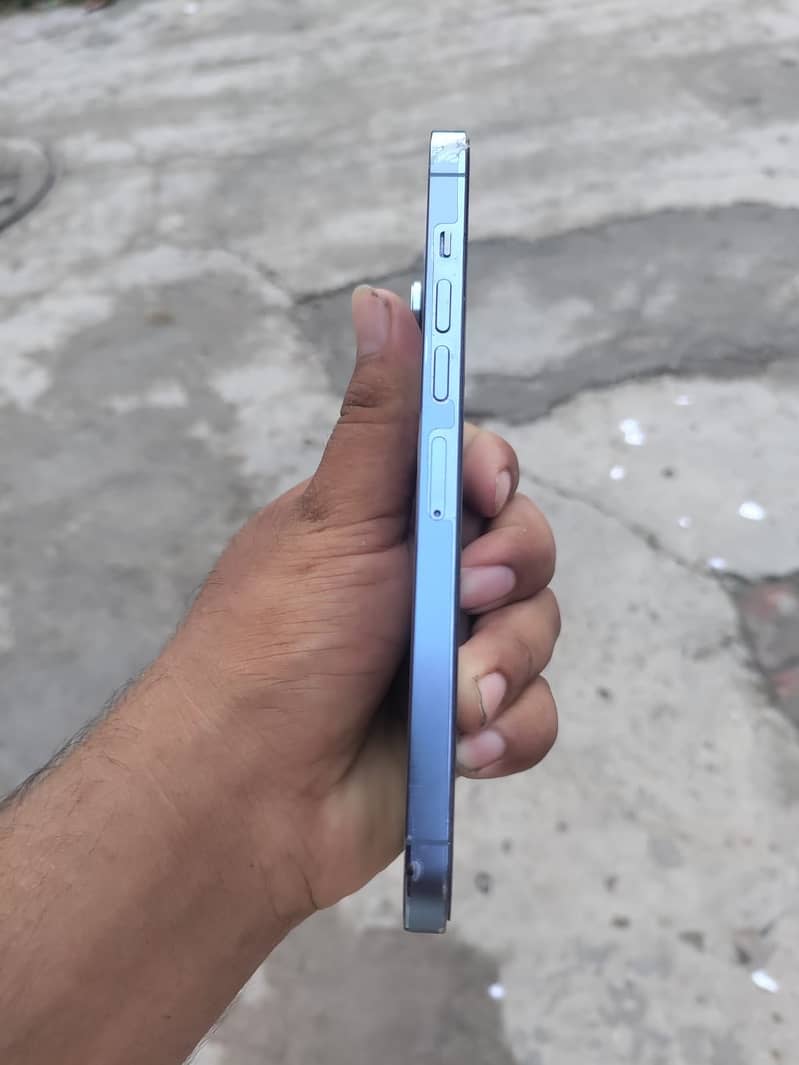 Apple iPhone 13 Pro Max 0