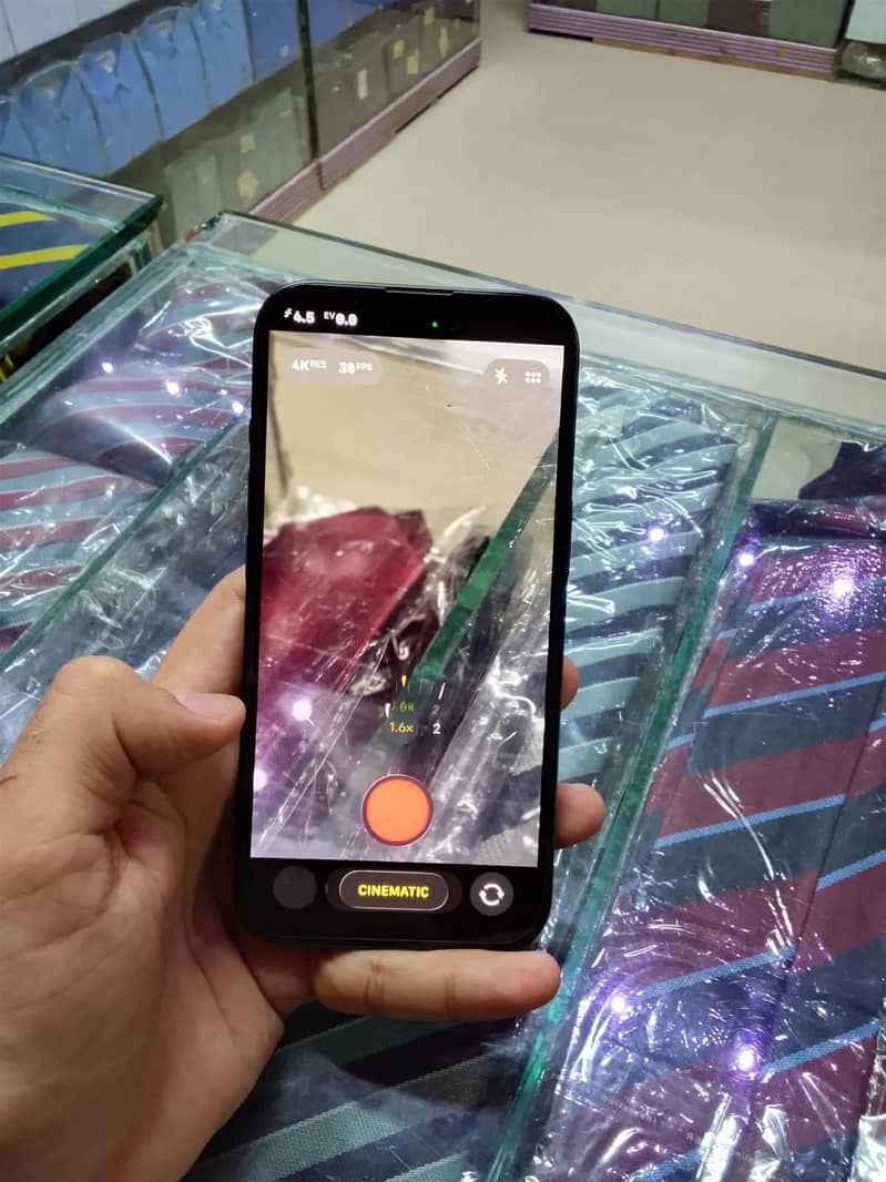 Apple iPhone 15 8