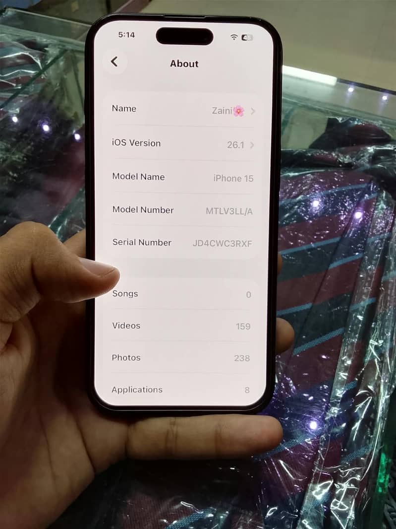 Apple iPhone 15 12