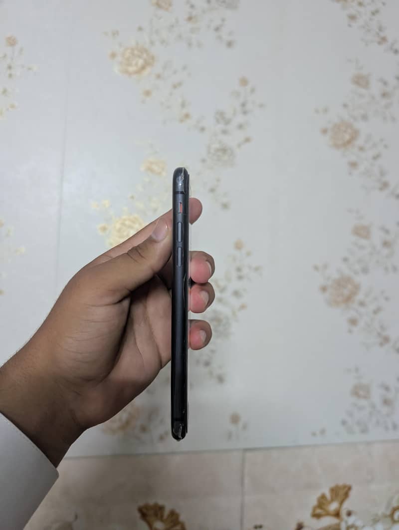 Apple iPhone 11 1