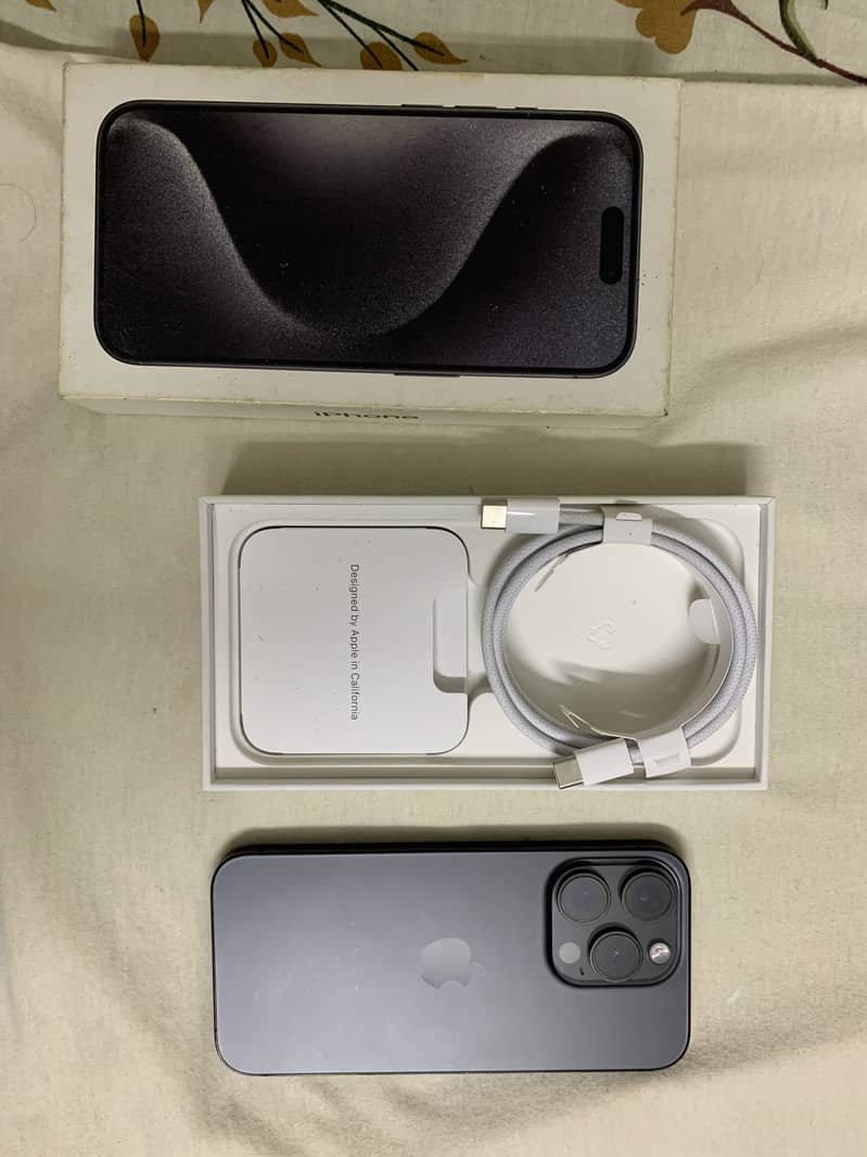 Apple iPhone 15 Pro 0