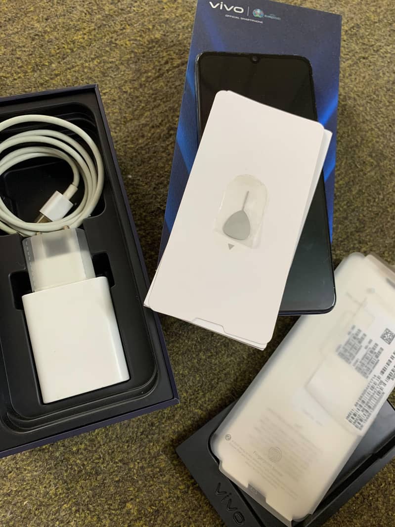 Vivo V21e 8/128  ( Single Hand Used ) 7