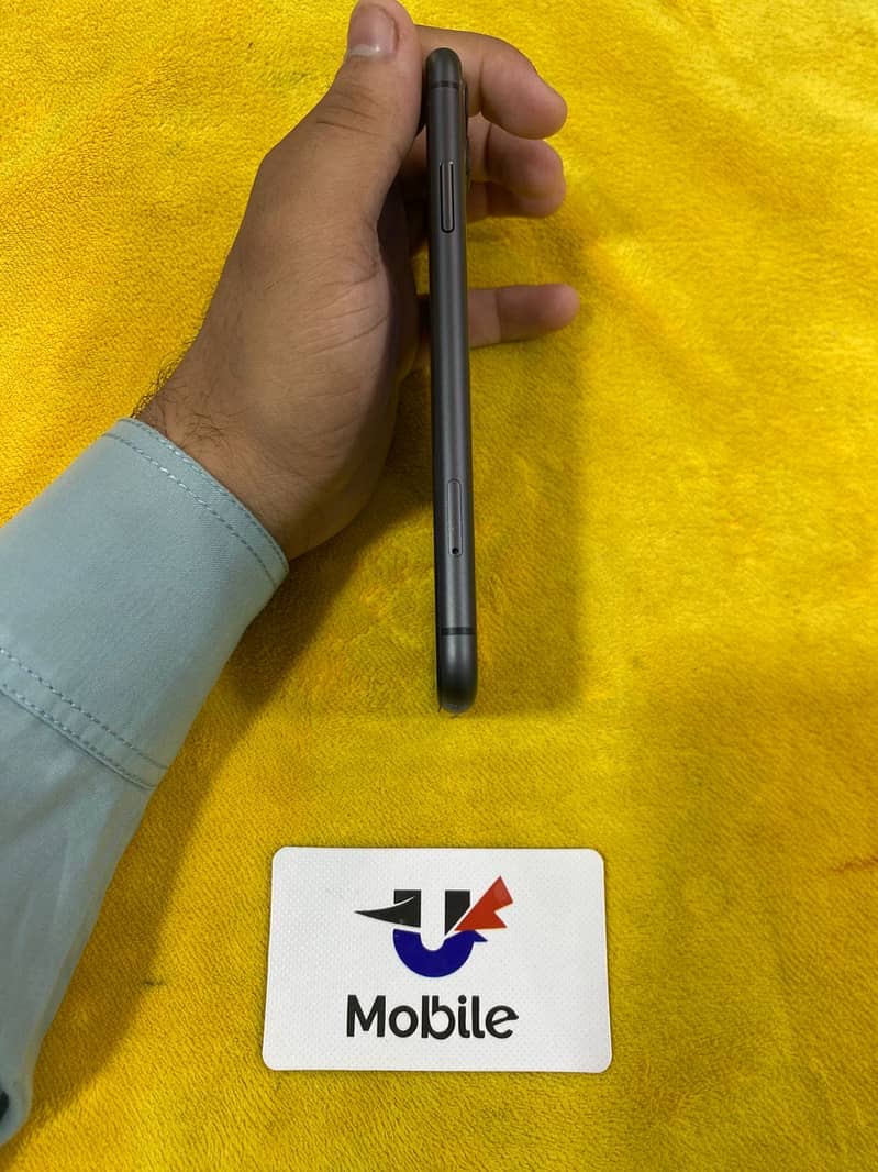 Apple iPhone 11 1