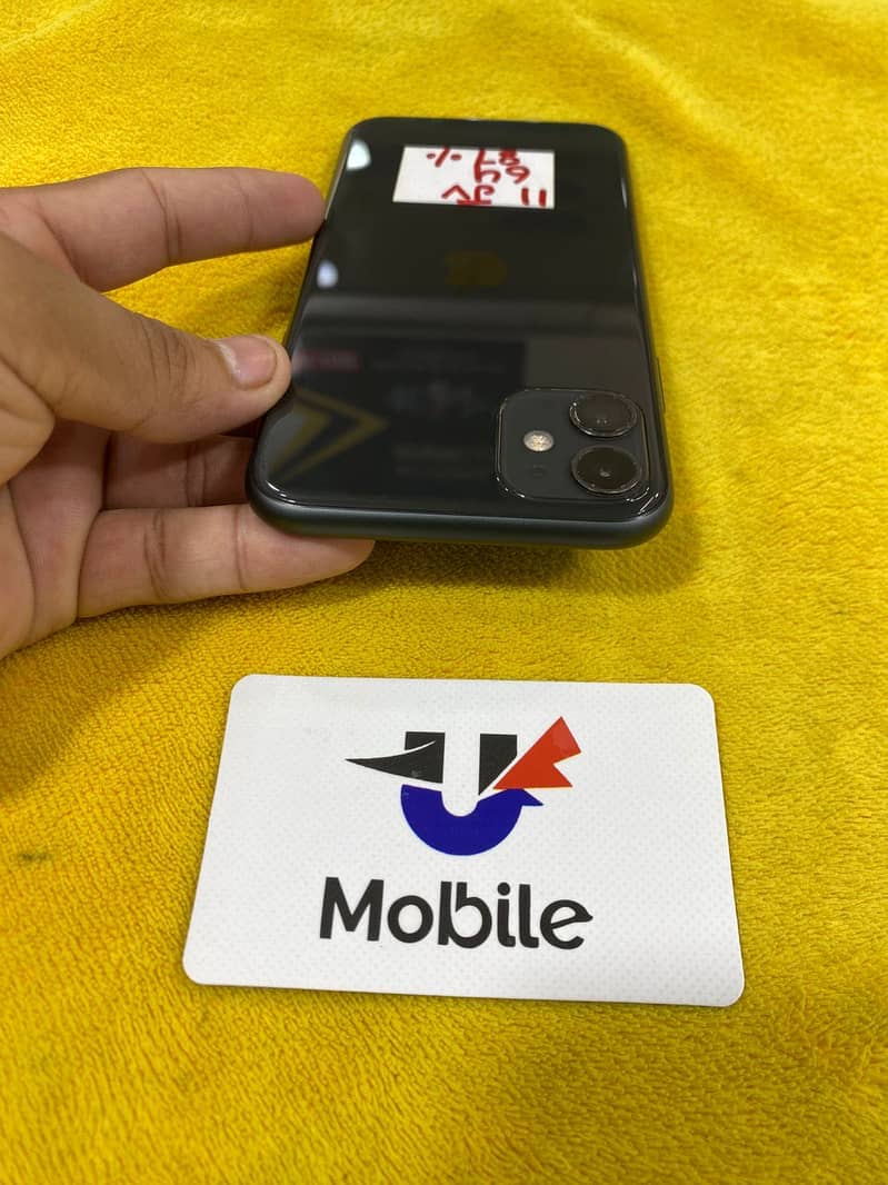 Apple iPhone 11 3