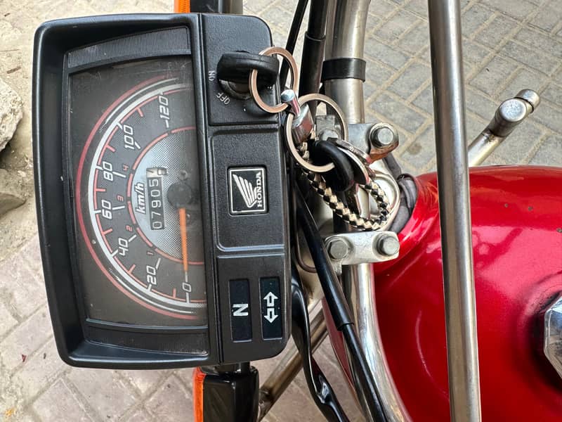 Honda CD70 5