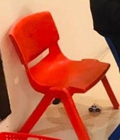 classroom chairs 0