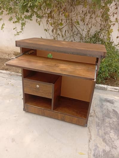 Computer Table