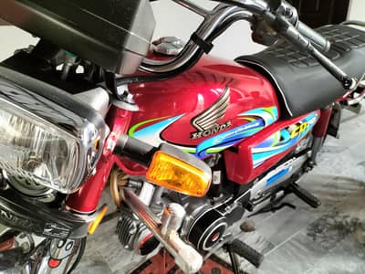 Honda CD70 Red Color