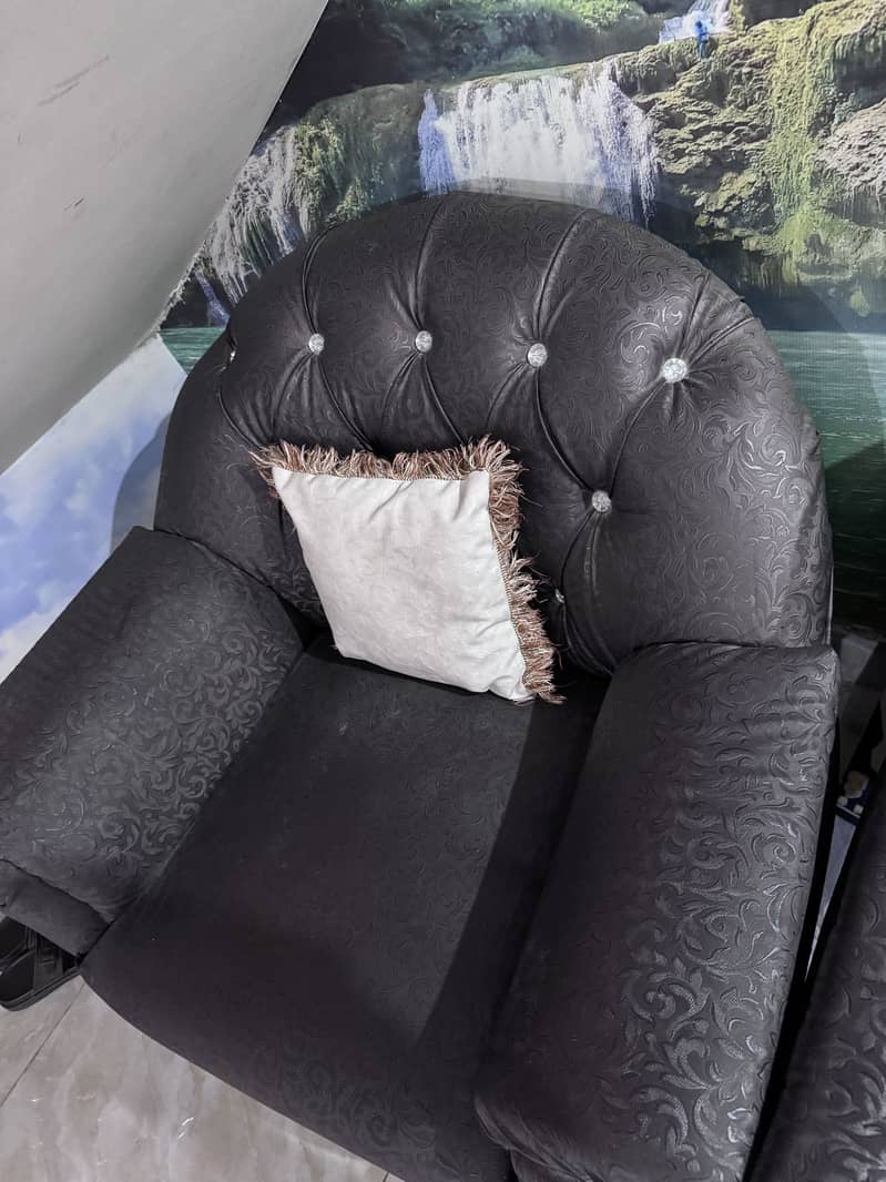5 seater sofa 4