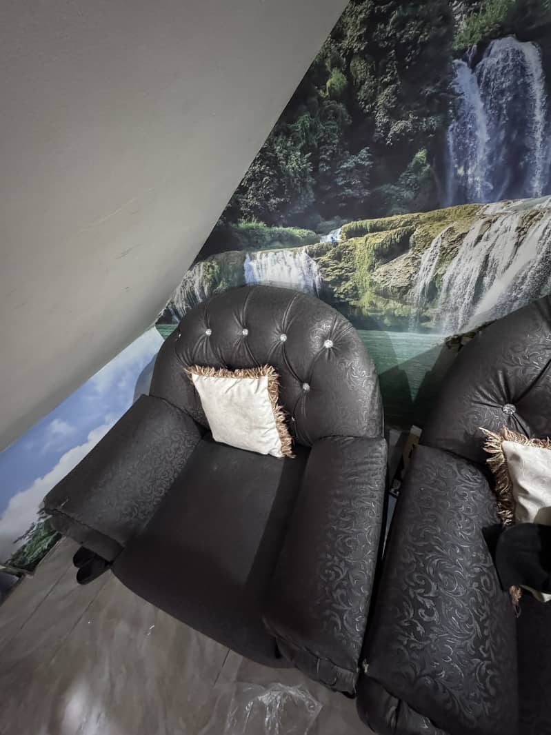5 seater sofa 6