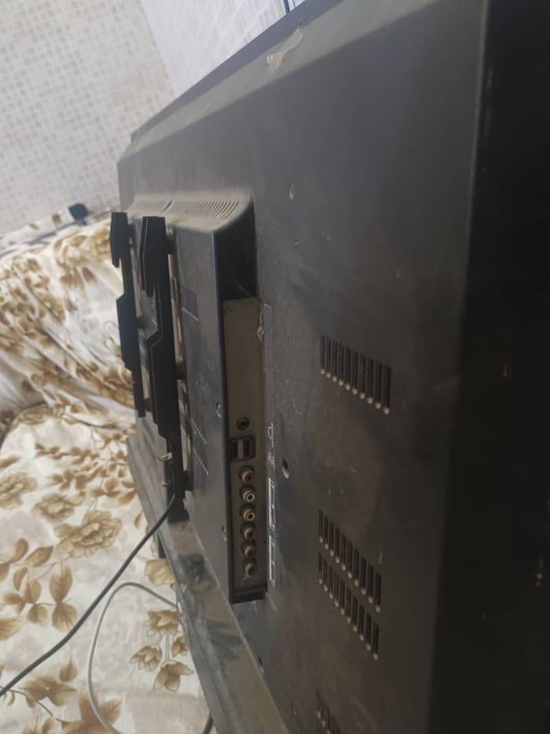 LED TV 3