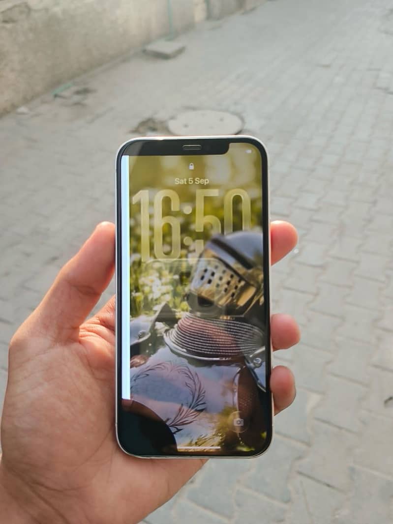 Apple iPhone 12 3
