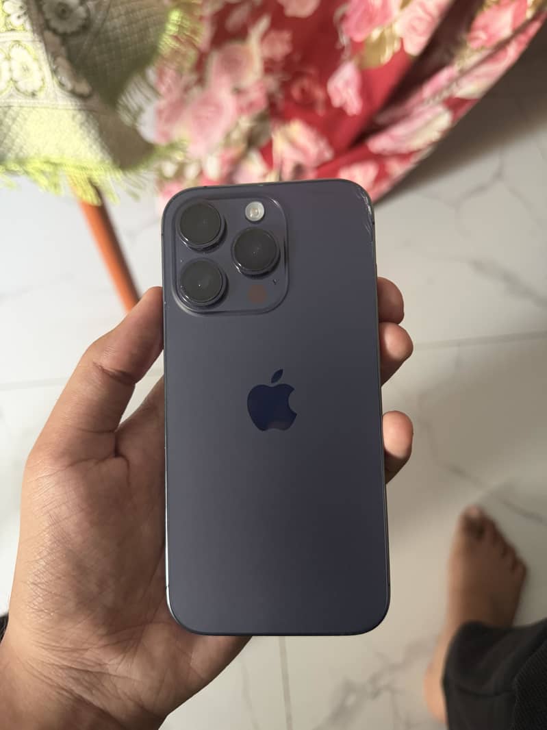 Apple iPhone 14 Pro 0