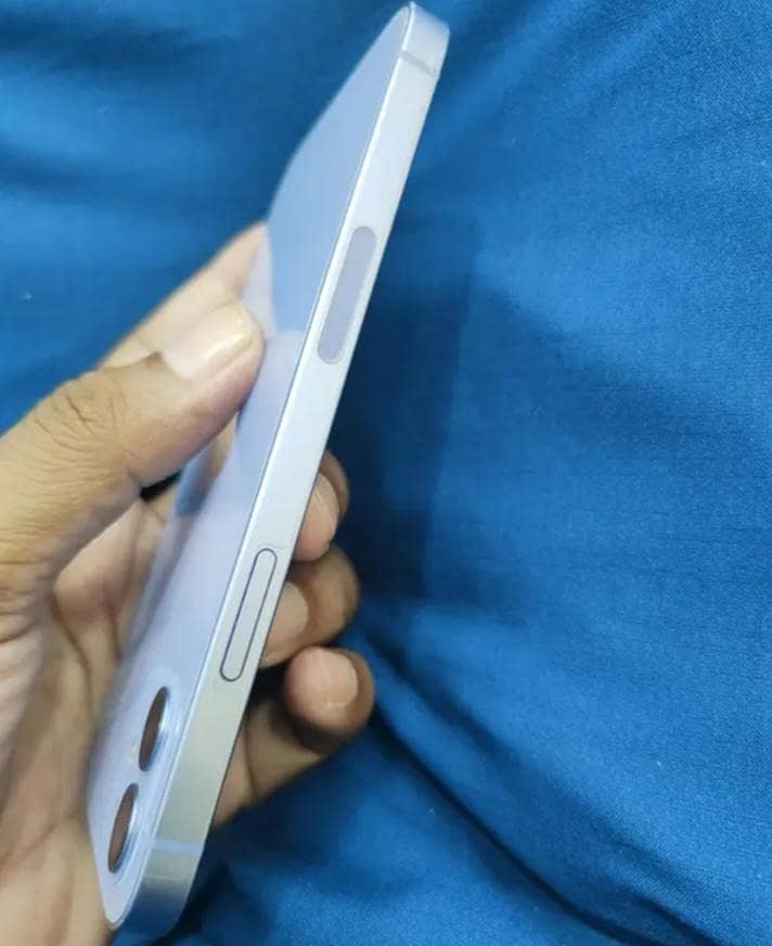 Apple iPhone 12 3