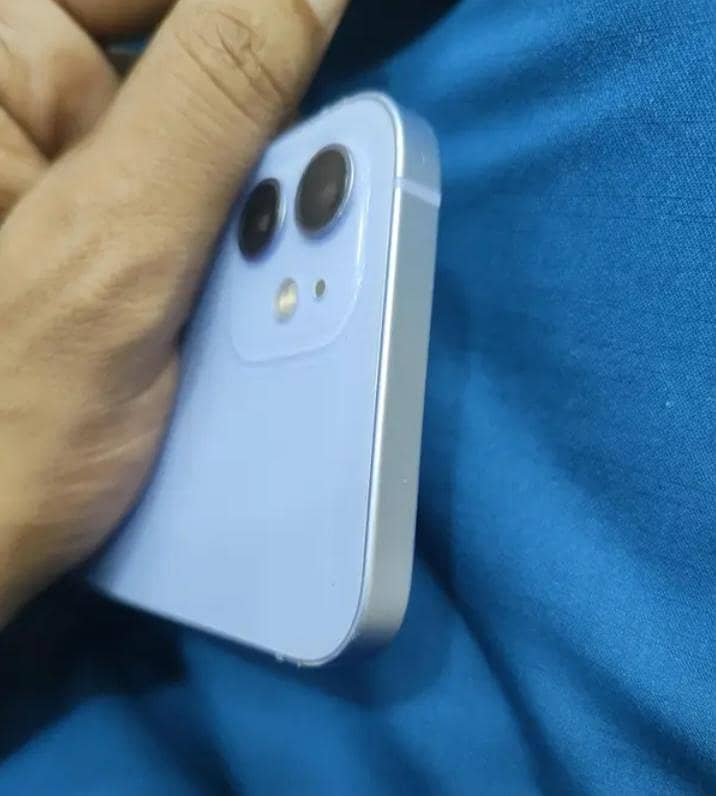 Apple iPhone 12 5
