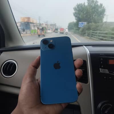 Apple iPhone 13