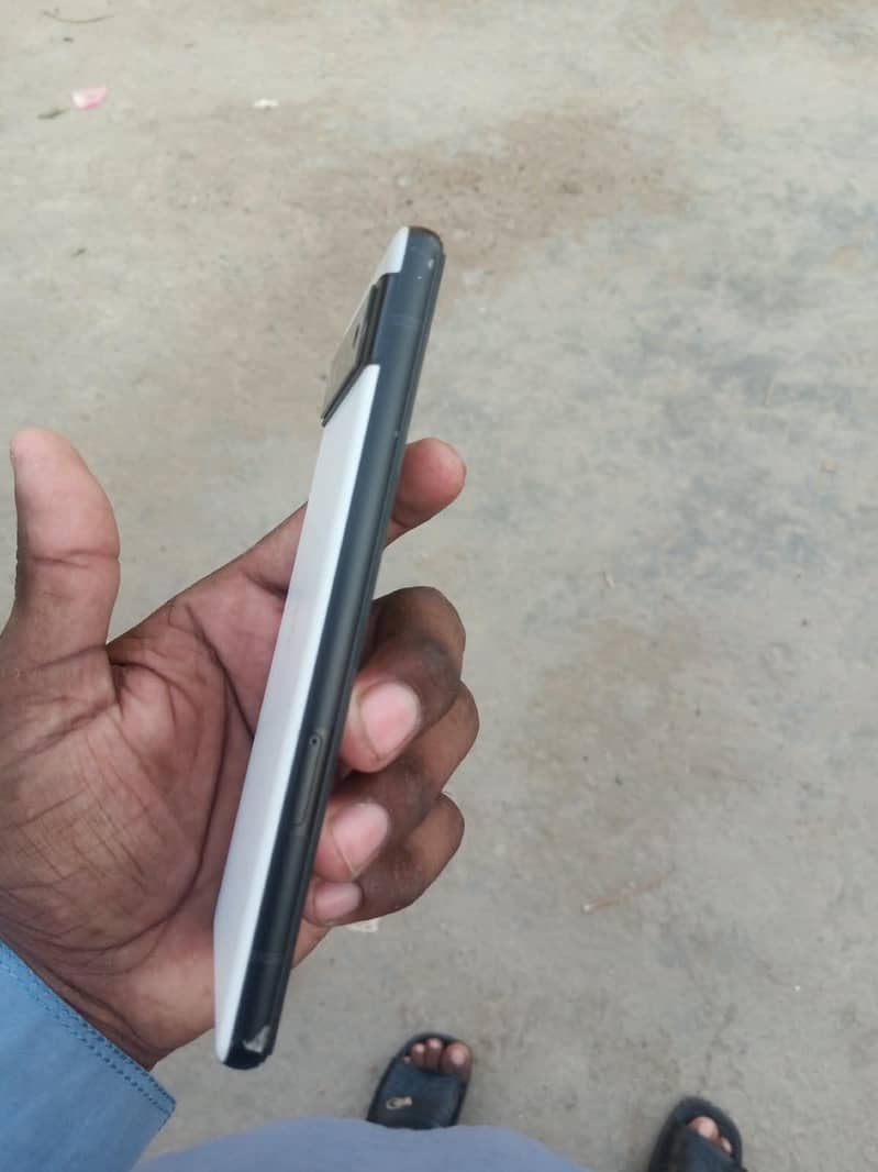 Google Pixel 6a 1