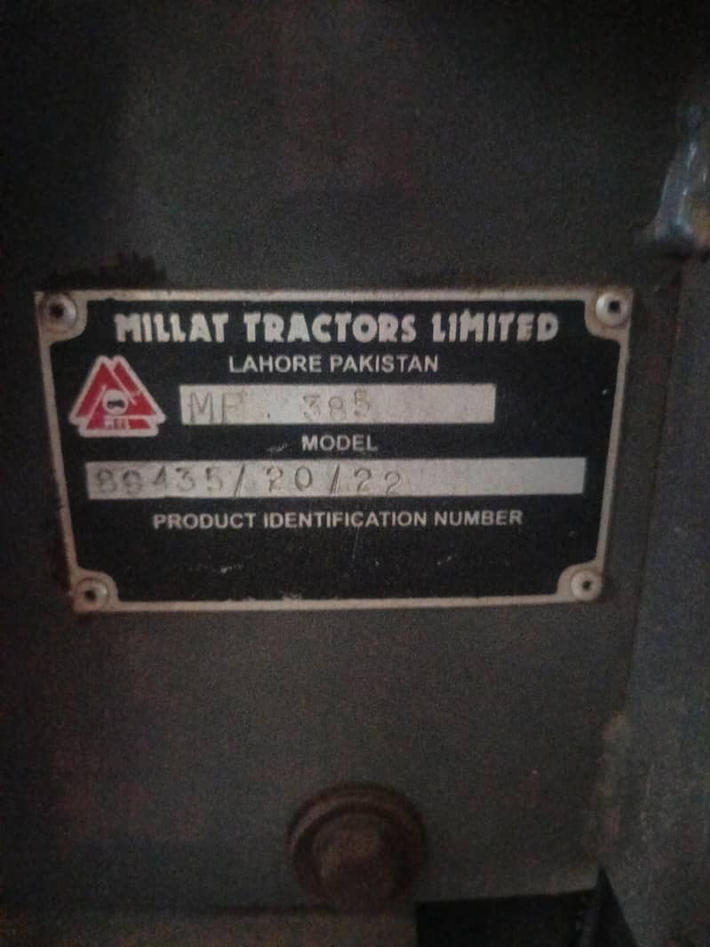 MF 385 tractor 8