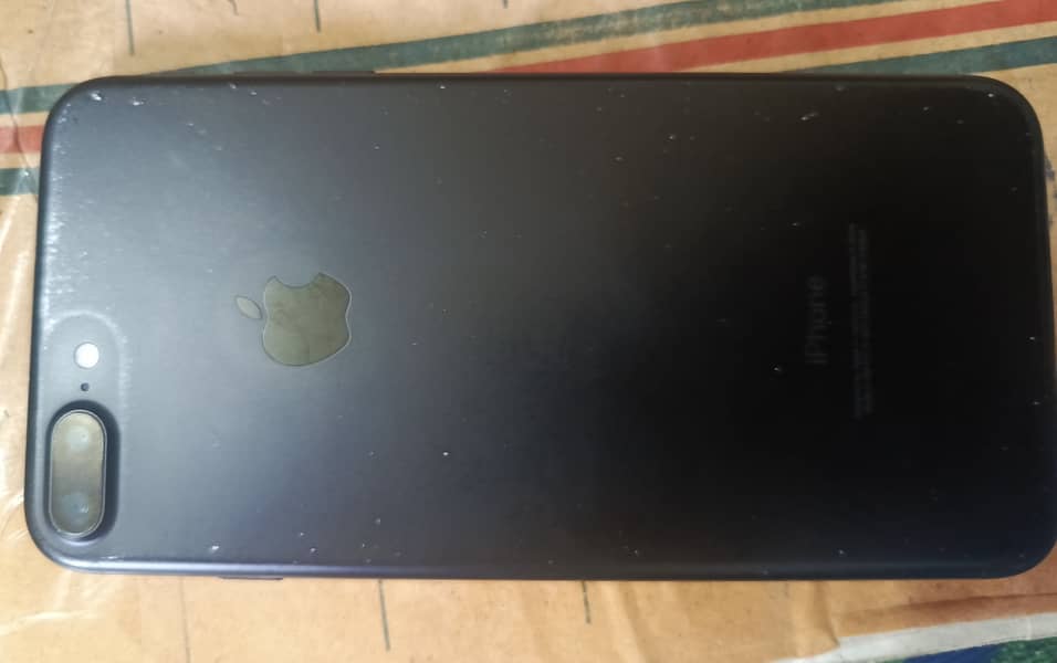 Apple iPhone 7 Plus 1