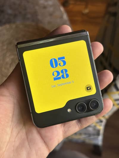 Samsung Mobile Z Flip 5 256Gb
