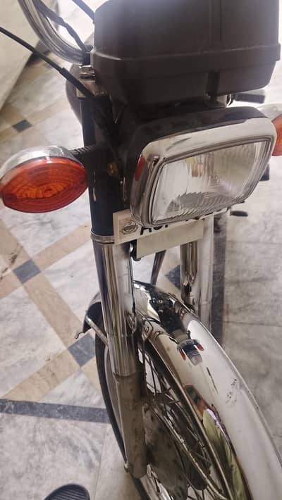 Honda 125 Black Color untouched slightly used sale