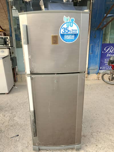 Dawlance Medium Size Refrigerator For sale (0321/0807777)