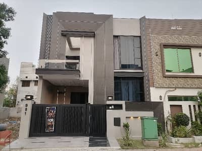 This Is Your Chance To Buy House In Bahria Town - Jinnah Block