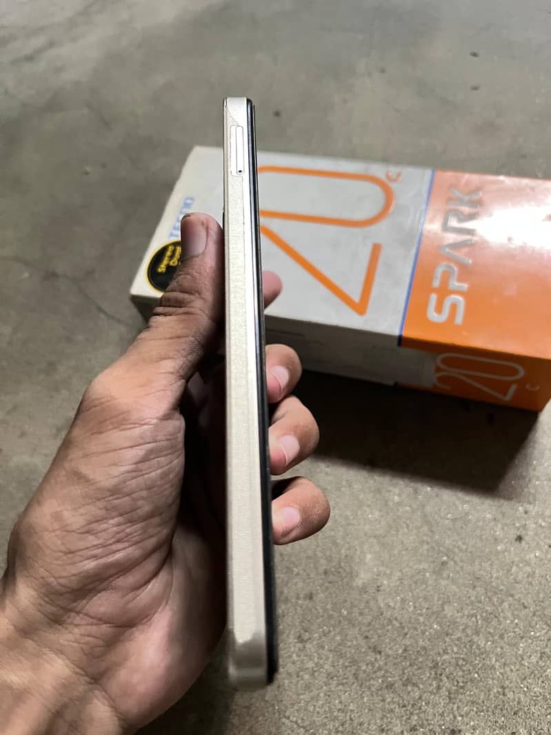 Tecno Spark 20C 2