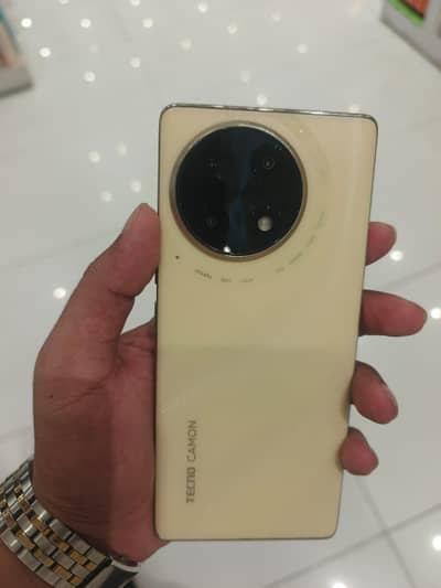 Tecno camon 30s 8+8gb 256gb with complete box