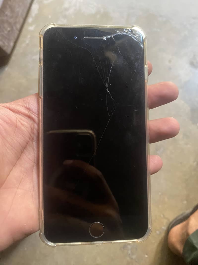 Apple iPhone 7 Plus 1