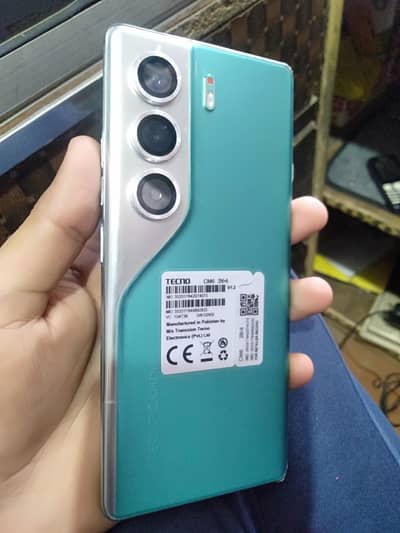 Tecno camon 40 pro (8gb Ram/256 storage_ 10/10 condition  full box