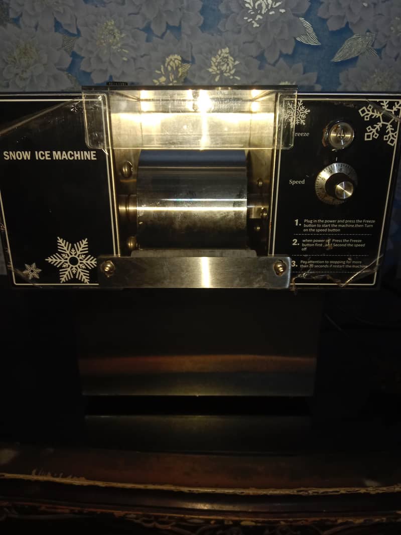 Snow Flake ice machine 10/10 Condition 2