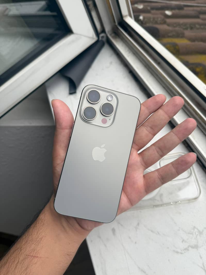 Apple iPhone 15 Pro 1