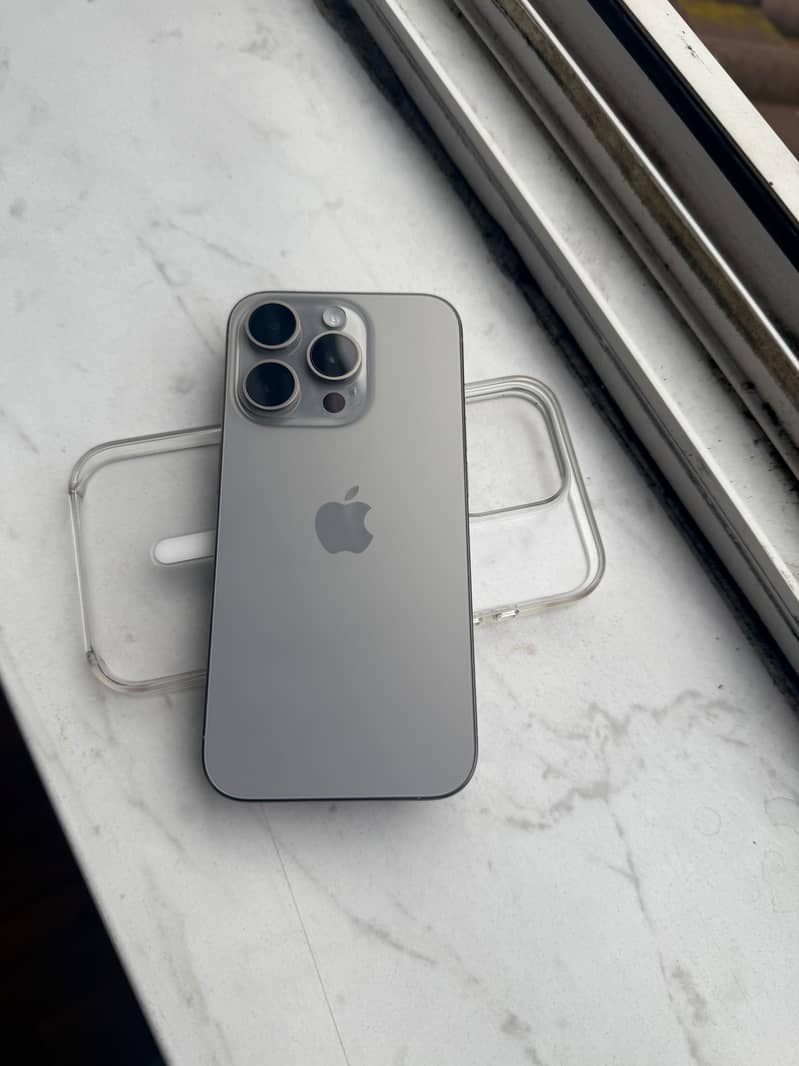 Apple iPhone 15 Pro 6