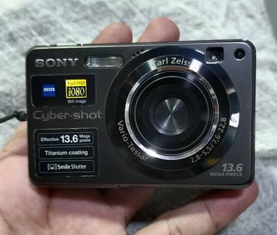 dsc w300 13.6 mega pixel
