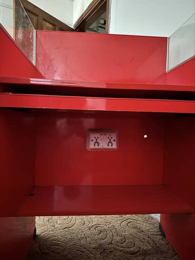 Computer tables